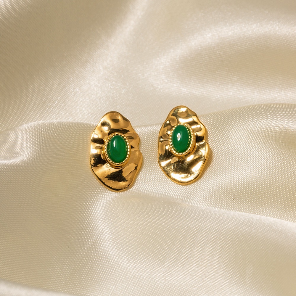 24K Gold Vintage Inspired Earrings*waterproof and Sweatproof Jewelry - Picture 3 of 5